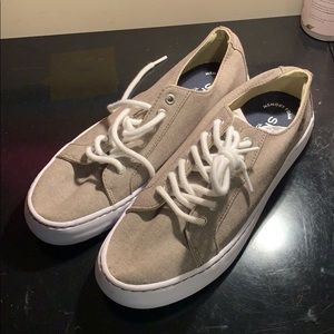 BRAND NEW Sperry boat tennis shoe